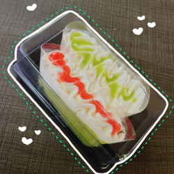 เค้กคู่เเยม