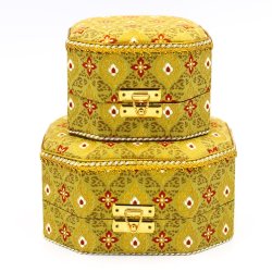 ชุดกล่องแปดเหลี่ยม 2 ใบ ผ้าพิมพ์ทองลายไทยสีเหลือง