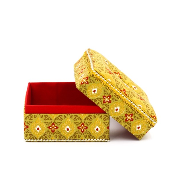 กล่องกระดาษทิชชูป๊อปอัพ ผ้าพิมพ์ทองลายไทยสีเหลือง
