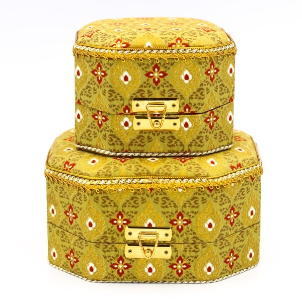 ชุดกล่องแปดเหลี่ยม 2 ใบ ผ้าพิมพ์ทองลายไทยสีเหลือง